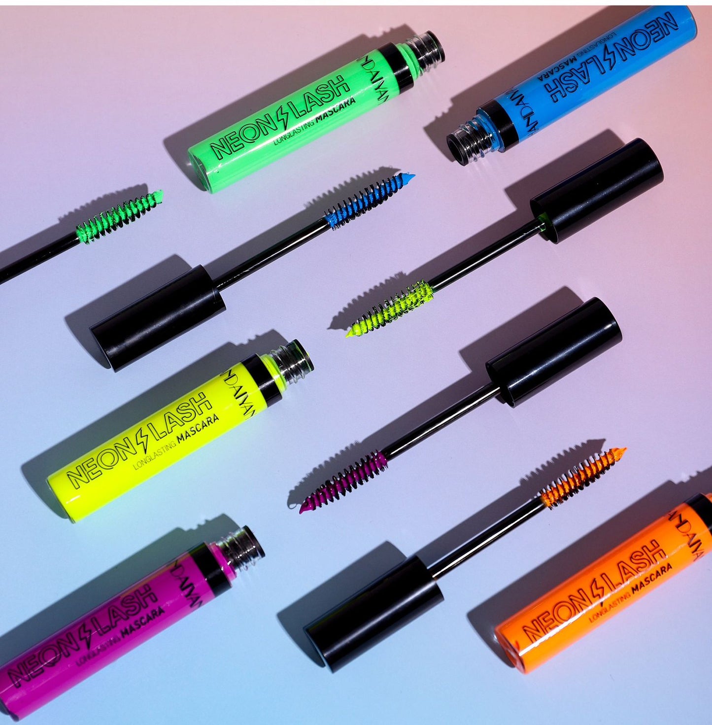 NEON LASH LONG LASTING MASCARA